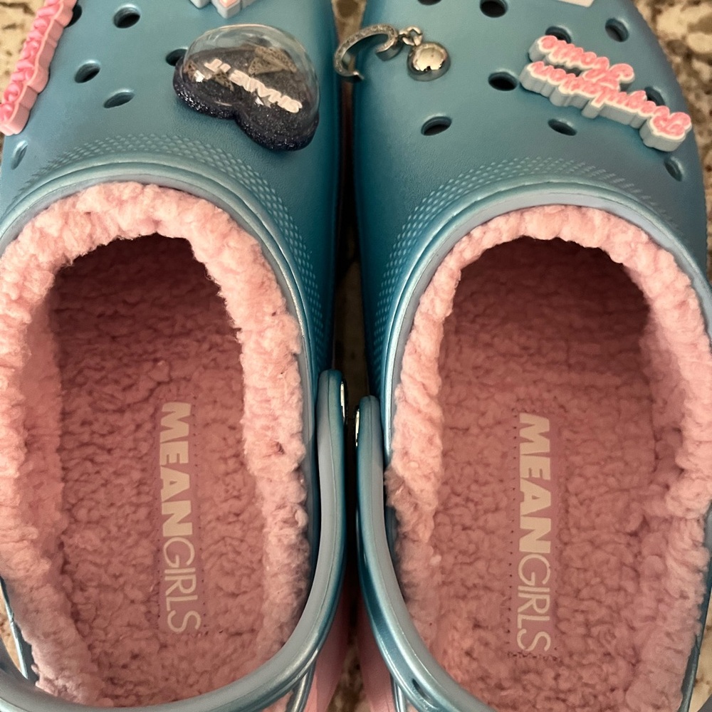 Crocs Women's Mean Girls Classic Platform Clogs Shoes - Blue & Pink - Size 8 - Picture 2 of 8